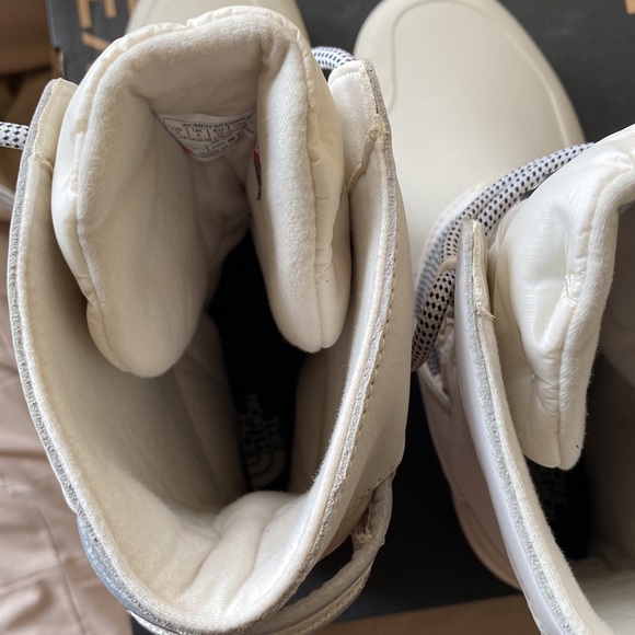 The North Face Yukiona Snow Boots - Picture 4 of 11